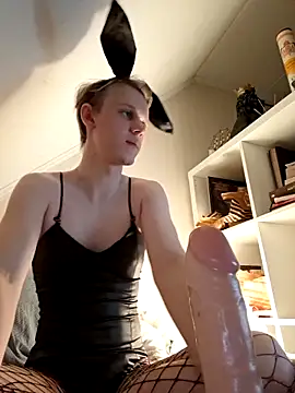 Snapshot of femboy066 chatting on May 13, 2026, 9:00 pm femboy066 online show from May 13, 2026, 9:00 pm