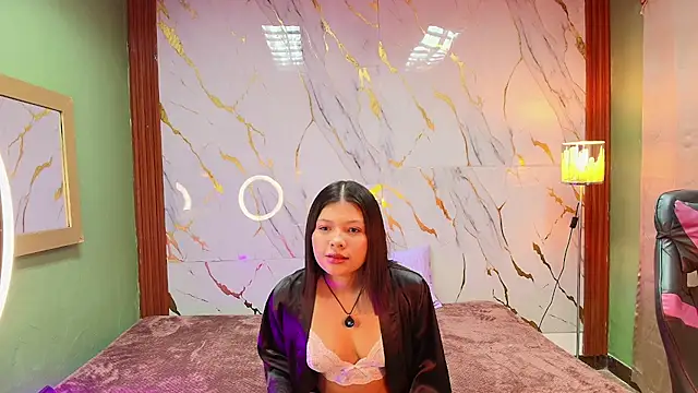 Abby Coper1 online show from April 17, 2026, 2:42 pm