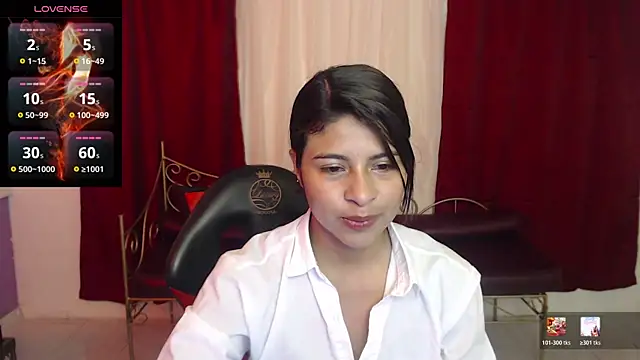 Snapshot of Lady_isabella_ chatting on July 21, 2026, 1:23 pm Lady isabella online show from July 21, 2026, 1:23 pm
