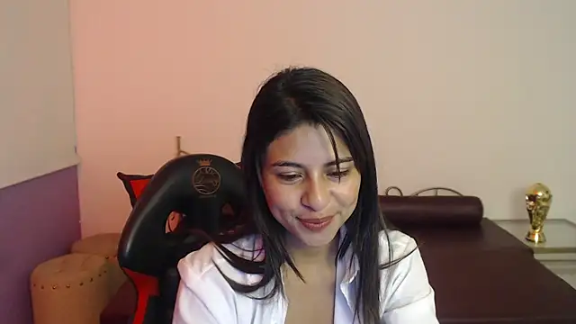 Snapshot of Lady_isabella_ chatting on July 7, 2026, 1:14 pm Lady isabella online show from July 7, 2026, 1:14 pm
