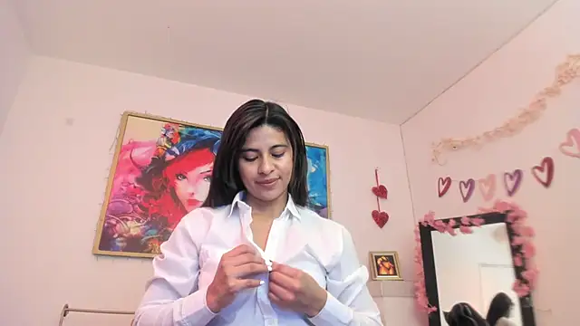 Snapshot of Lady_isabella_ chatting on July 1, 2026, 1:44 pm Lady isabella online show from July 1, 2026, 1:44 pm