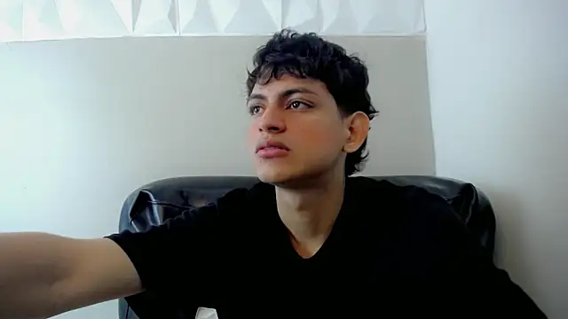 Snapshot of Yosepp_cum chatting on May 5, 2026, 3:20 am Yosepp cum online show from May 5, 2026, 3:20 am