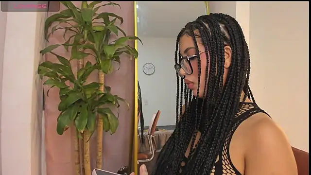 Snapshot of Miss_ebony77 chatting on May 14, 2026, 5:59 am Miss ebony77 online show from May 14, 2026, 5:59 am