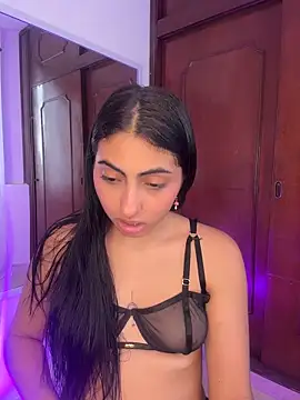 Snapshot of Lily_Rush chatting on May 4, 2026, 12:19 pm Lily Rush online show from May 4, 2026, 12:19 pm