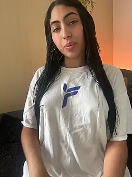 Snapshot of Lily_Rush chatting on May 21, 2026, 12:13 pm Lily Rush online show from May 21, 2026, 12:13 pm