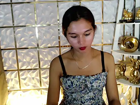 Snapshot of marie_castro chatting on April 24, 2026, 1:24 pm marie castro online show from April 24, 2026, 1:24 pm