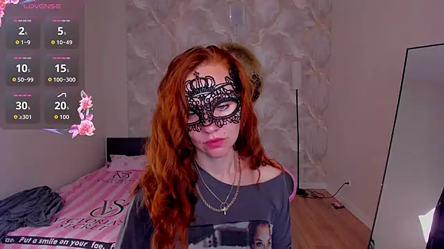 Snapshot of Margo_Kelly chatting on June 16, 2026, 12:21 am Margo Kelly online show from June 16, 2026, 12:21 am