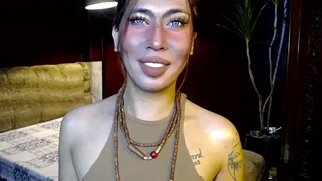 prettybushy online show from May 10, 2026, 11:58 am