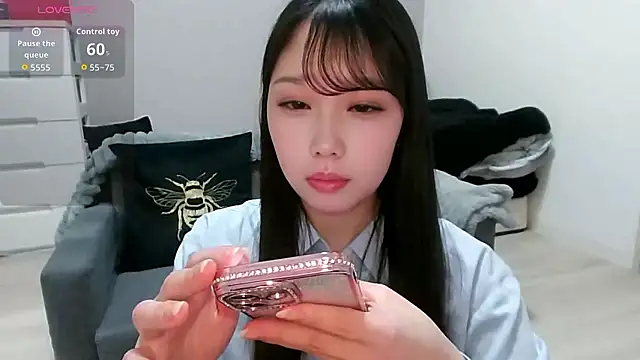 Minamina2 online show from April 24, 2026, 10:28 am