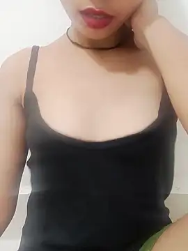 Snapshot of Kamini_rani chatting on June 14, 2026, 8:26 am Kamini rani online show from June 14, 2026, 8:26 am