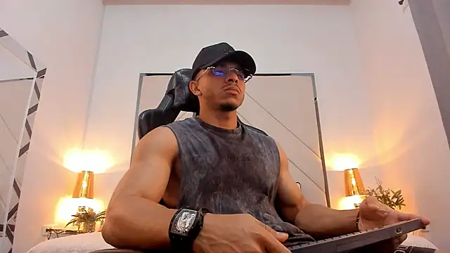 Snapshot of Jayden_VanceJS chatting on June 24, 2026, 5:28 am Jayden VanceJS online show from June 24, 2026, 5:28 am