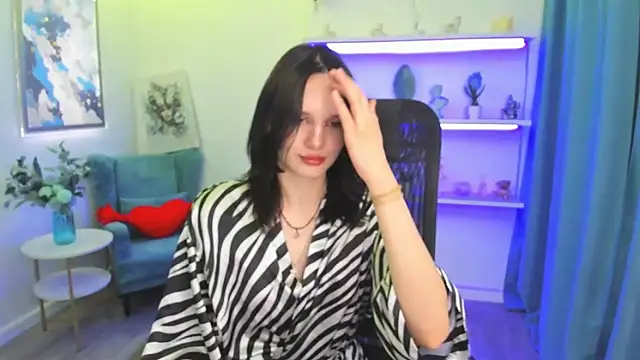 AlicePertim online show from May 15, 2026, 6:39 pm