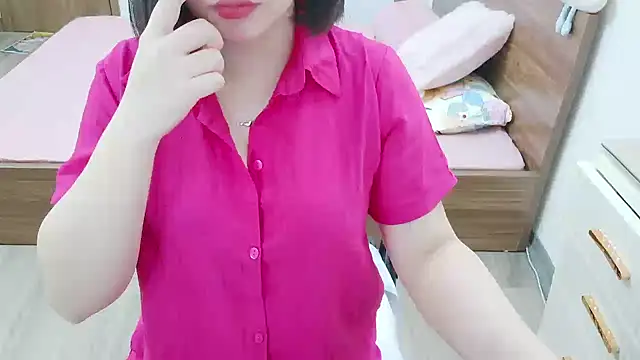 SonaMisty online show from May 6, 2026, 4:33 pm