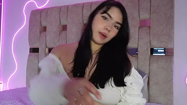 Luisa giraldo1 online show from April 20, 2026, 11:46 am