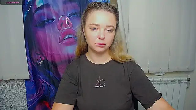 NicoleAura online show from June 25, 2026, 5:34 am