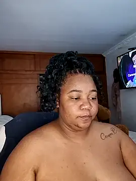 Daddys girll1 online show from April 19, 2026, 5:19 am