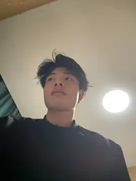 xiaowu2006 online show from April 19, 2026, 1:01 pm