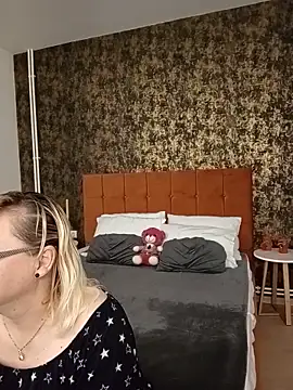 I amVeronicle online show from May 17, 2026, 5:46 pm