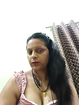 Snapshot of Beborani chatting on May 10, 2026, 8:51 am Beborani online show from May 10, 2026, 8:51 am