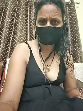 Snapshot of Beborani chatting on July 13, 2026, 5:45 pm Beborani online show from July 13, 2026, 5:45 pm