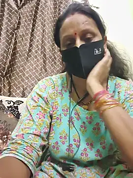 Snapshot of Beborani chatting on May 28, 2026, 6:25 pm Beborani online show from May 28, 2026, 6:25 pm