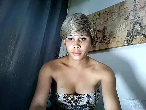 Snapshot of Angelalove25 chatting on June 4, 2026, 1:21 am Angelalove25 online show from June 4, 2026, 1:21 am