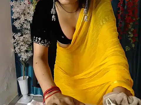 Snapshot of Naughtyy_Ranii01 chatting on July 13, 2026, 8:08 pm Naughtyy Ranii01 online show from July 13, 2026, 8:08 pm