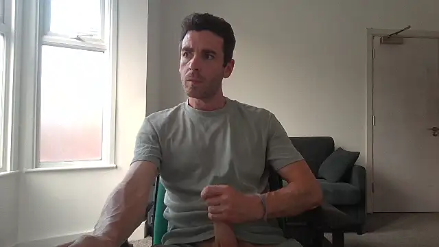 Snapshot of frenchbdmaninlondon chatting on June 27, 2026, 5:19 pm frenchbdmaninlondon online show from June 27, 2026, 5:19 pm