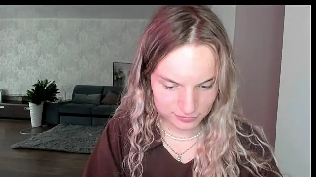 Snapshot of milliKira006 chatting on June 11, 2026, 1:30 pm milliKira006 online show from June 11, 2026, 1:30 pm