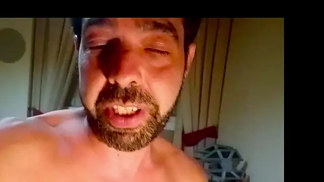 wankdick online show from May 10, 2026, 2:59 am