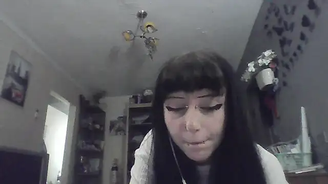 Snapshot of ChargedReign chatting on May 9, 2026, 5:27 pm ChargedReign online show from May 9, 2026, 5:27 pm