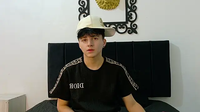 Snapshot of LunayDream chatting on June 3, 2026, 11:33 am LunayDream online show from June 3, 2026, 11:33 am