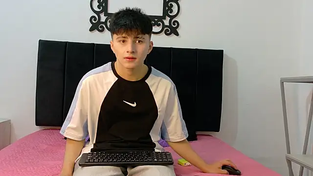 Snapshot of LunayDream chatting on July 6, 2026, 11:39 am LunayDream online show from July 6, 2026, 11:39 am