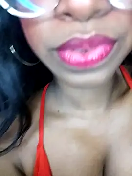 Snapshot of VenusNight_ chatting on July 19, 2026, 12:41 am VenusNight online show from July 19, 2026, 12:41 am