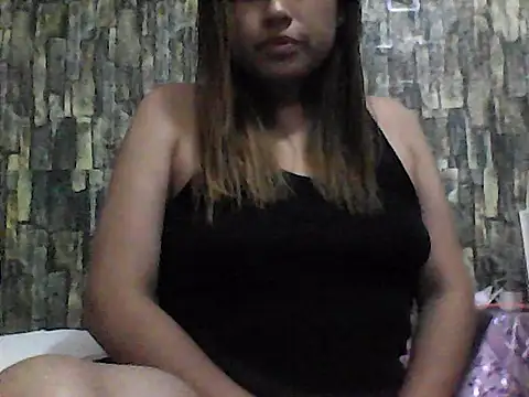 ZIA NOIR online show from April 30, 2026, 12:17 am