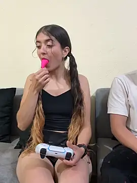 isarosee oliversex online show from April 24, 2026, 4:47 am