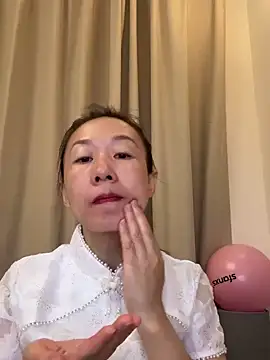 summer0430 online show from May 26, 2026, 11:58 pm