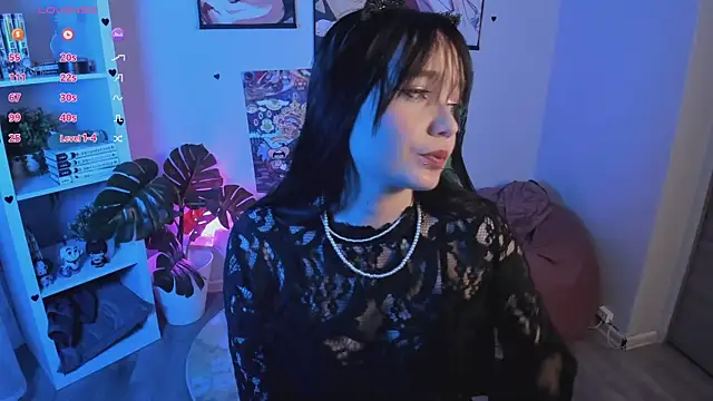 Tomie Kawakami online show from May 8, 2026, 9:18 pm