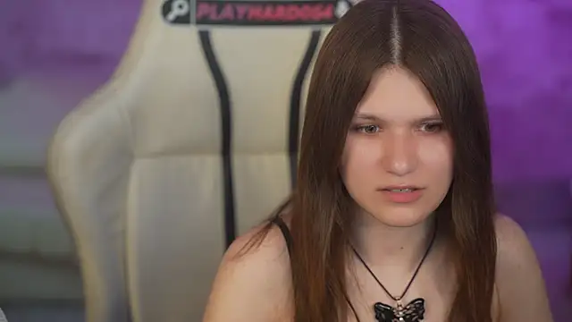 Monika kiss054 online show from May 16, 2026, 2:49 pm