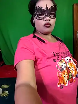 Snapshot of Hot_Cupole chatting on July 6, 2026, 3:03 pm Hot Cupole online show from July 6, 2026, 3:03 pm
