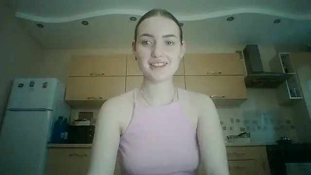 Snapshot of Lisanta chatting on July 14, 2026, 3:07 pm Lisanta online show from July 14, 2026, 3:07 pm