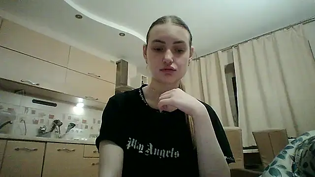 Snapshot of Lisanta chatting on May 2, 2026, 7:30 pm Lisanta online show from May 2, 2026, 7:30 pm