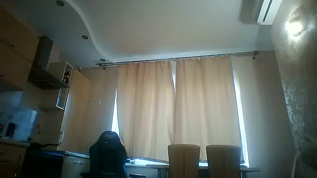 Snapshot of Lisanta chatting on June 25, 2026, 3:39 pm Lisanta online show from June 25, 2026, 3:39 pm