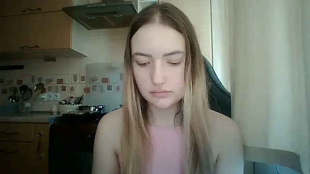 Snapshot of Lisanta chatting on June 11, 2026, 7:49 am Lisanta online show from June 11, 2026, 7:49 am