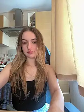 Snapshot of Lisanta chatting on June 18, 2026, 11:15 am Lisanta online show from June 18, 2026, 11:15 am