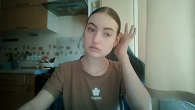 Snapshot of Lisanta chatting on June 17, 2026, 10:47 am Lisanta online show from June 17, 2026, 10:47 am