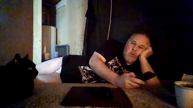 Nightshade1195 online show from June 1, 2026, 8:08 pm