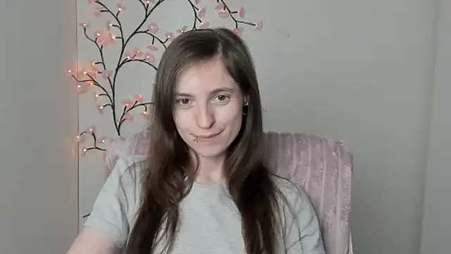Snapshot of Luna_Tantra chatting on May 22, 2026, 7:28 am Luna Tantra online show from May 22, 2026, 7:28 am