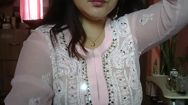 rebel xoxo online show from June 4, 2026, 8:52 am