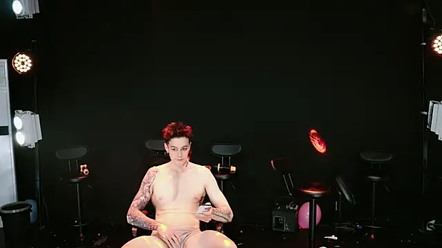 Zouzouboy-001 online show from April 20, 2026, 4:30 pm